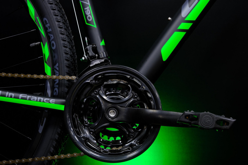 Lorak MAX 190 Матовый Чёрный/Зелёный 21р (на рост 183-190)